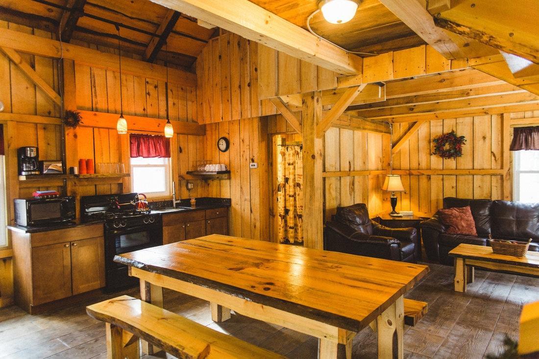 The Mohicans Hotel Glenmont Buitenkant foto